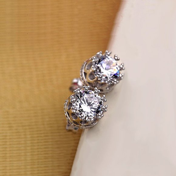 Popular Design 925 Silver Solitaire 6mm CZ Diamond Cut Crown Stud Earrings NWOPT - Picture 2 of 6